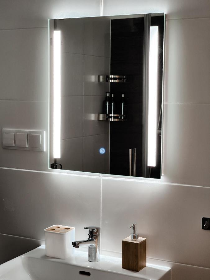 Vienna Green - Modern New Apartment, Old Danube エクステリア 写真